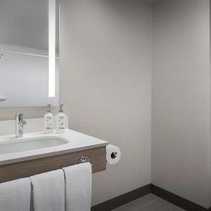 Standard Queen Room Two Queen Beds Tub Mobility or Communications Accessible